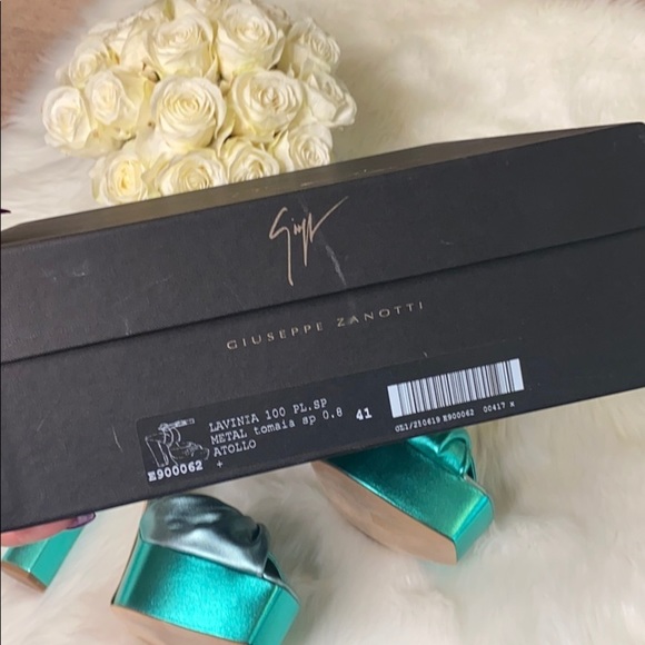 Giuseppe Zannoti Green Metallic Platform Heels size 41 - Picture 6 of 10